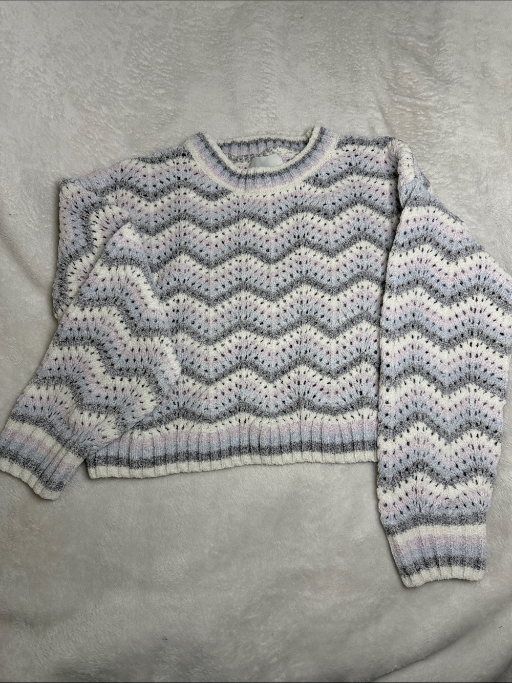Pink Rose Pastel Chevron Crewneck Sweater in Lavender, Light Gray & Cream